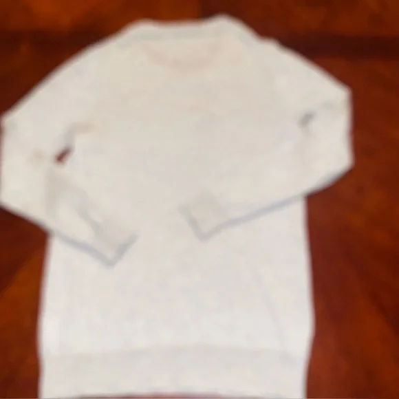 J.CREW Tippi Sweater With Embroidered red Lips S gray soft light Merino Wool - Picture 2 of 6